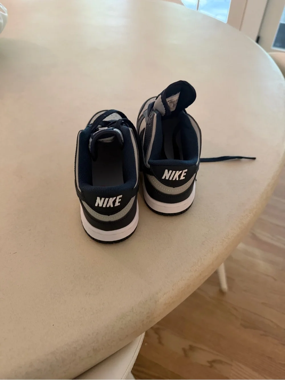 Nike Kids Low-Top Sneakers in Gray and Black with Navy Accents